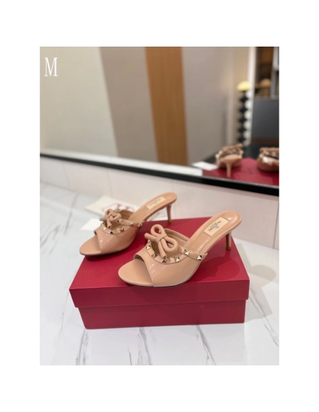 Valentino slippers 117,Valentino Slippers,Slides Slippers,More Brands