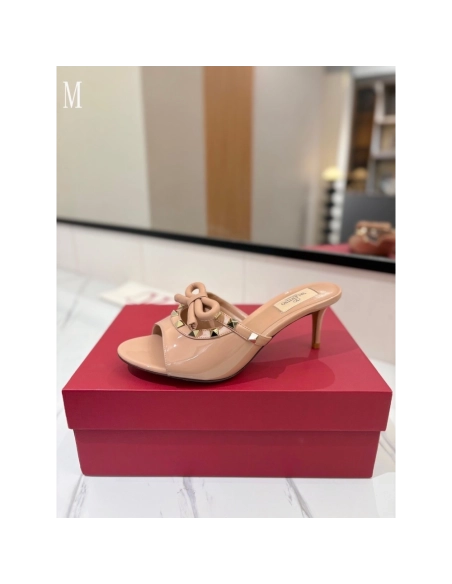 Valentino slippers 117,Valentino Slippers,Slides Slippers,More Brands
