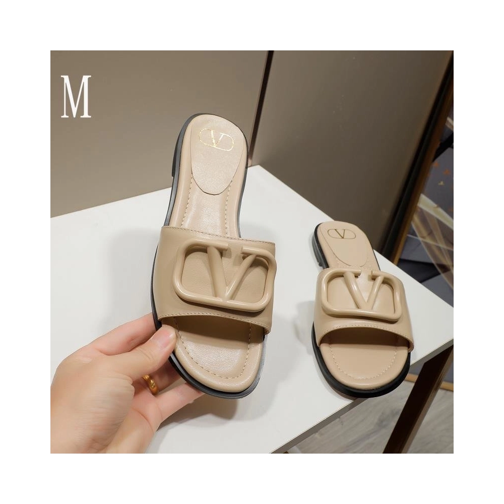 Valentino slippers 118,Valentino Slippers,Slides Slippers,More Brands