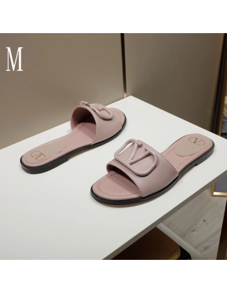 Valentino slippers 119,Valentino Slippers,Slides Slippers,More Brands