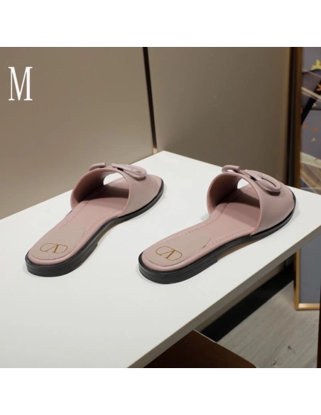 Valentino slippers 119,Valentino Slippers,Slides Slippers,More Brands