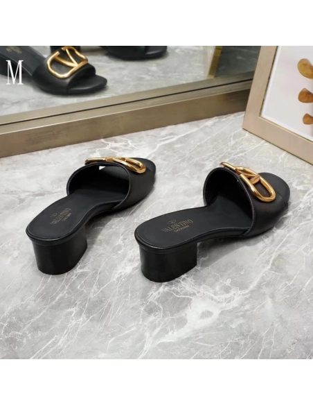 Valentino slippers 121,Valentino Slippers,Slides Slippers,More Brands