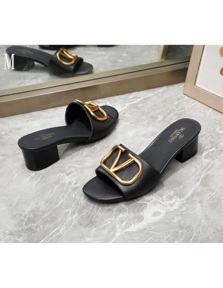 Valentino slippers 121,Valentino Slippers,Slides Slippers,More Brands