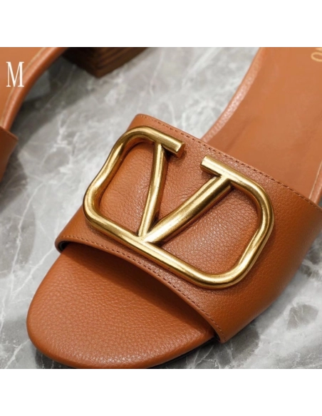 Valentino slippers 122,Valentino Slippers,Slides Slippers,More Brands
