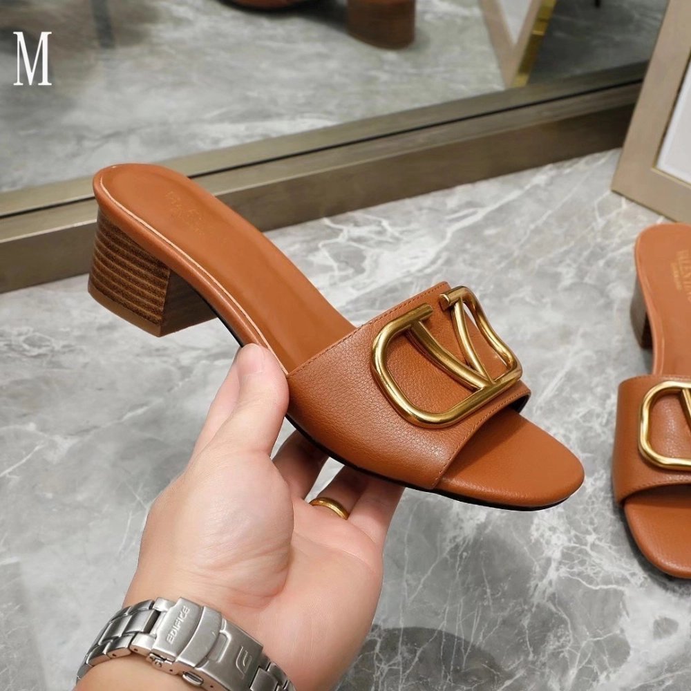 Valentino slippers 122,Valentino Slippers,Slides Slippers,More Brands