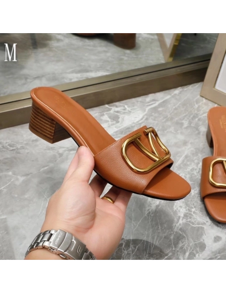 Valentino slippers 122,Valentino Slippers,Slides Slippers,More Brands