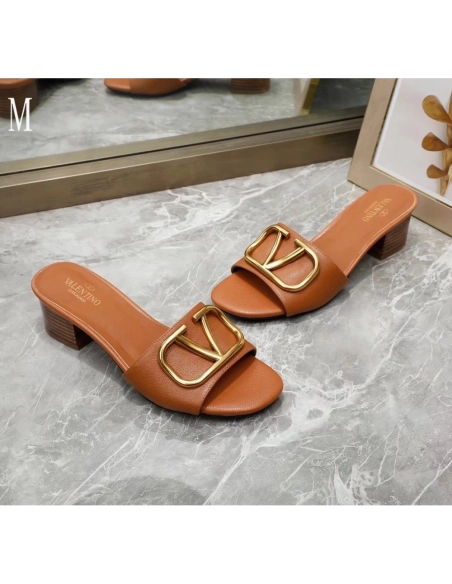 Valentino slippers 122,Valentino Slippers,Slides Slippers,More Brands