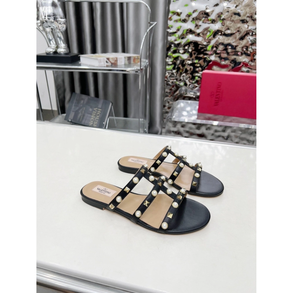 Valentino slippers 124,Valentino Slippers,Slides Slippers,More Brands
