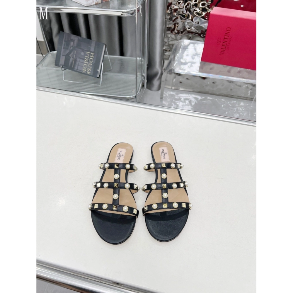Valentino slippers 124,Valentino Slippers,Slides Slippers,More Brands