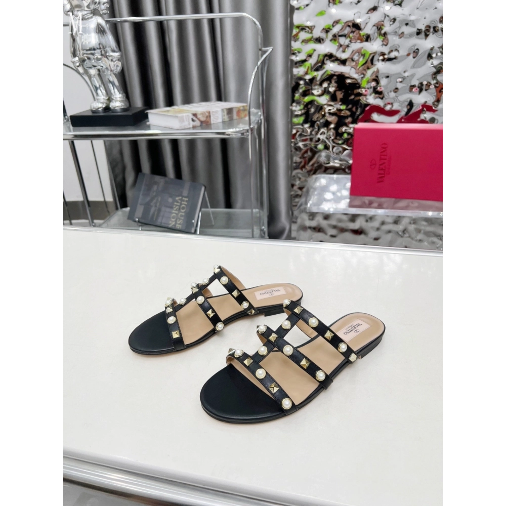 Valentino slippers 124,Valentino Slippers,Slides Slippers,More Brands