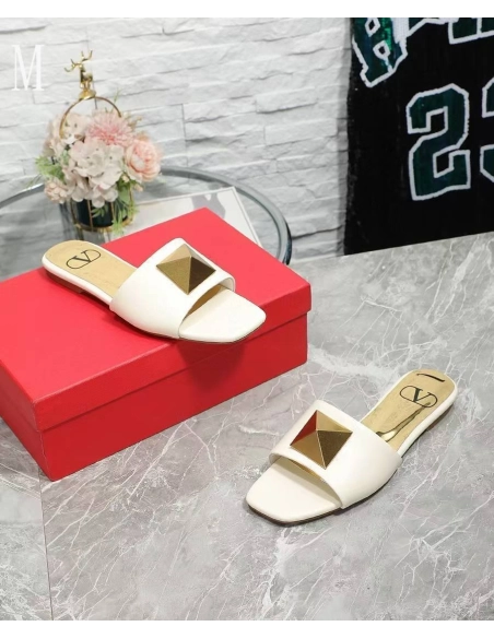 Valentino slippers 126,Valentino Slippers,Slides Slippers,More Brands