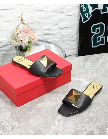 Valentino slippers 126,Valentino Slippers,Slides Slippers,More Brands