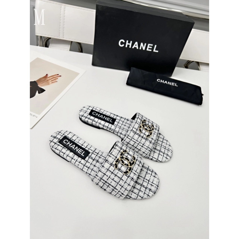 Chanel Slippers 116,Chanel Slippers,Slides Slippers,More Brands