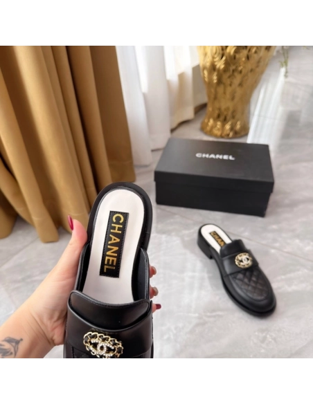 Chanel Slippers 124,Chanel Slippers,Slides Slippers,More Brands