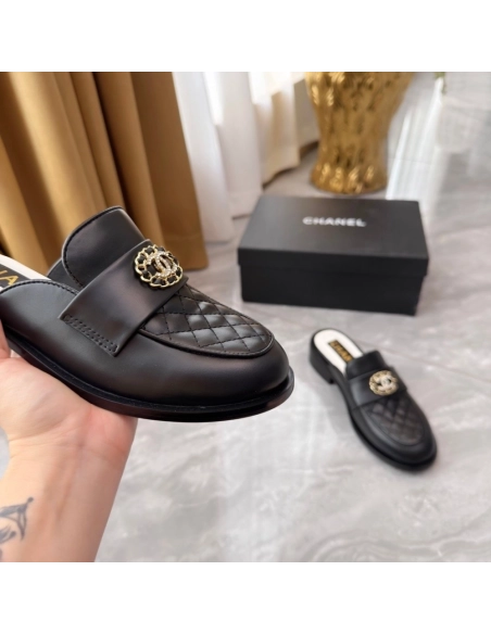 Chanel Slippers 124,Chanel Slippers,Slides Slippers,More Brands