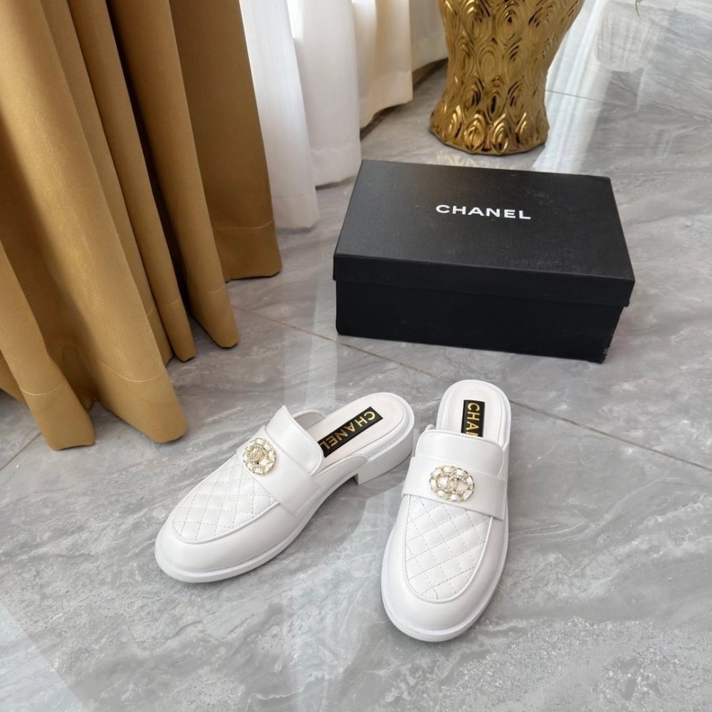 Chanel Slippers 125,Chanel Slippers,Slides Slippers,More Brands