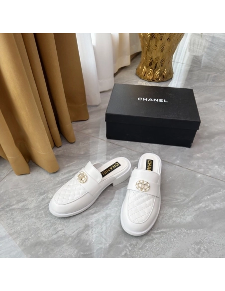 Chanel Slippers 125,Chanel Slippers,Slides Slippers,More Brands