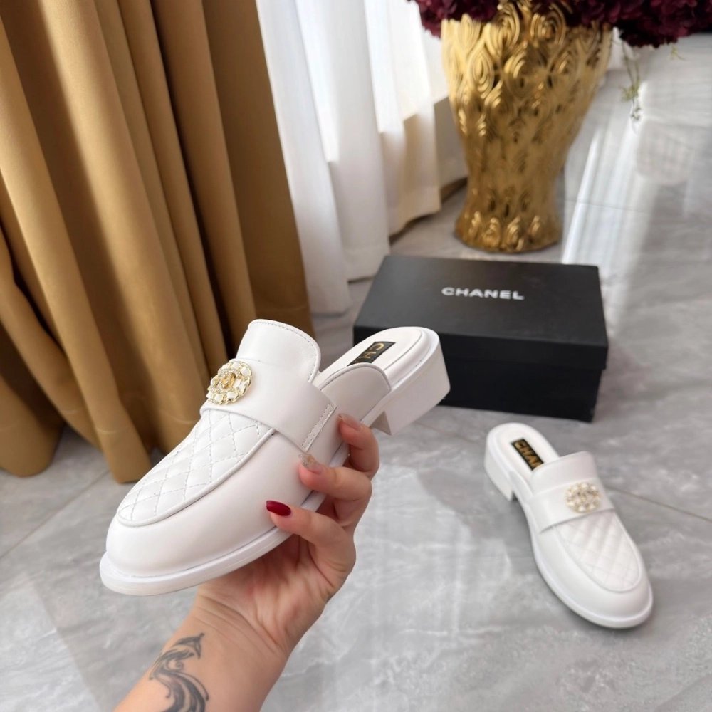 Chanel Slippers 125,Chanel Slippers,Slides Slippers,More Brands