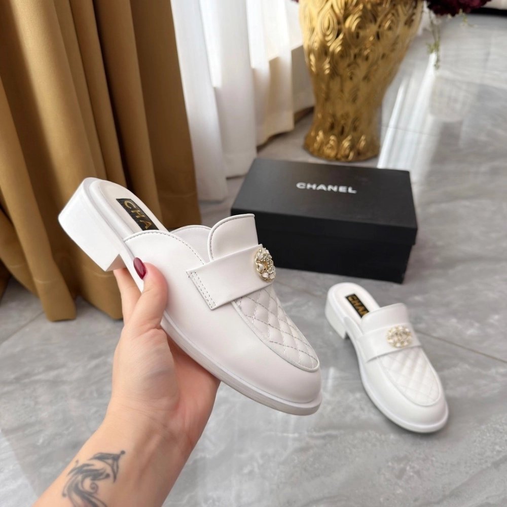 Chanel Slippers 125,Chanel Slippers,Slides Slippers,More Brands