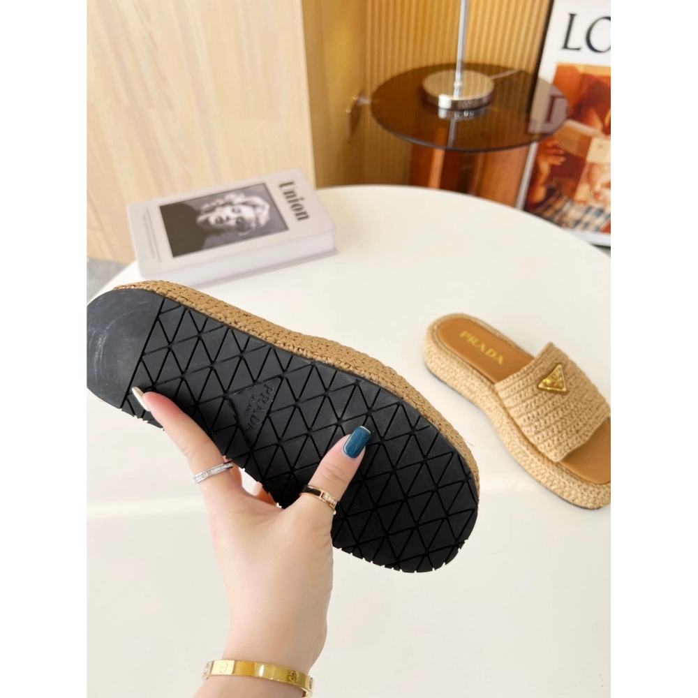 Prada Slippers 003
