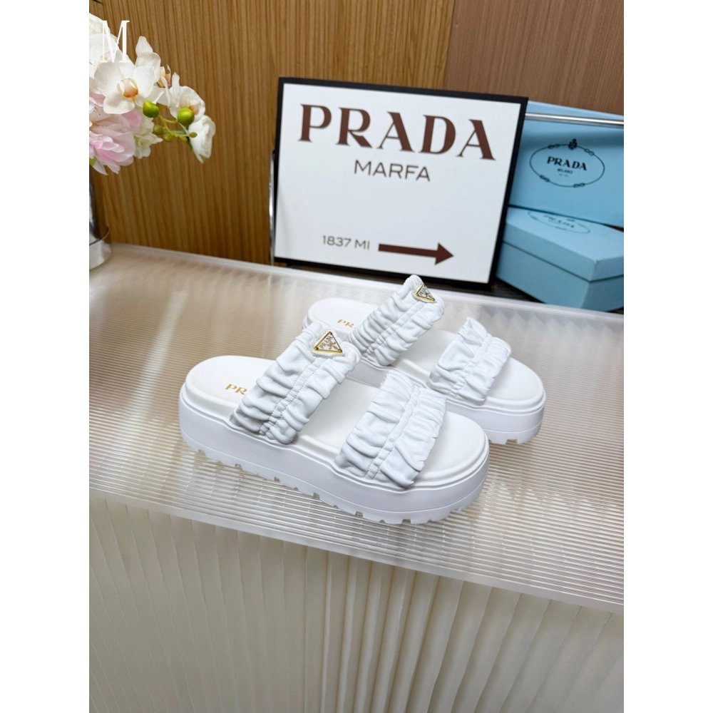 Prada Slippers 142