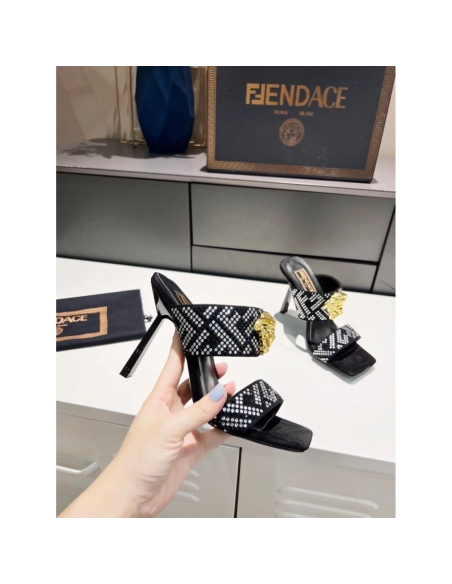 Versace slippers 064,Versace Slides,Slides Slippers,More Brands