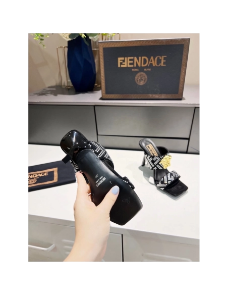 Versace slippers 064,Versace Slides,Slides Slippers,More Brands