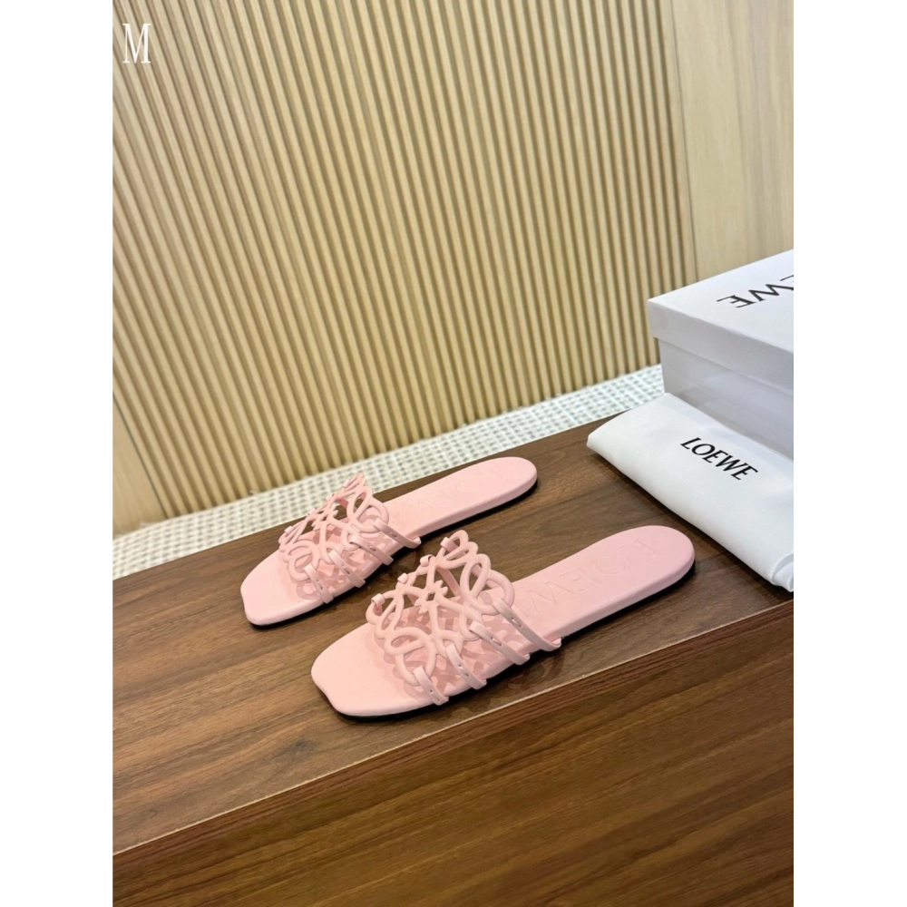 LOEWE Slippers 052,Loewe Slippers,Slides Slippers,More Brands