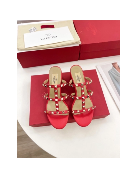 Valentino slippers 041,Valentino Slippers,Slides Slippers,More Brands