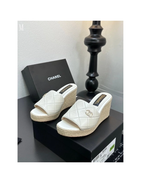 Chanel Slippers 042,Chanel Slippers,Slides Slippers,More Brands