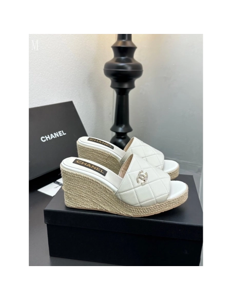 Chanel Slippers 042,Chanel Slippers,Slides Slippers,More Brands