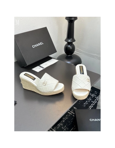 Chanel Slippers 042,Chanel Slippers,Slides Slippers,More Brands