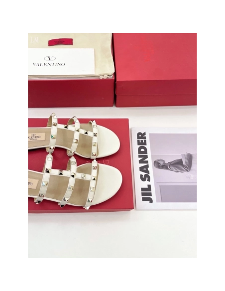 Valentino slippers 047,Valentino Slippers,Slides Slippers,More Brands