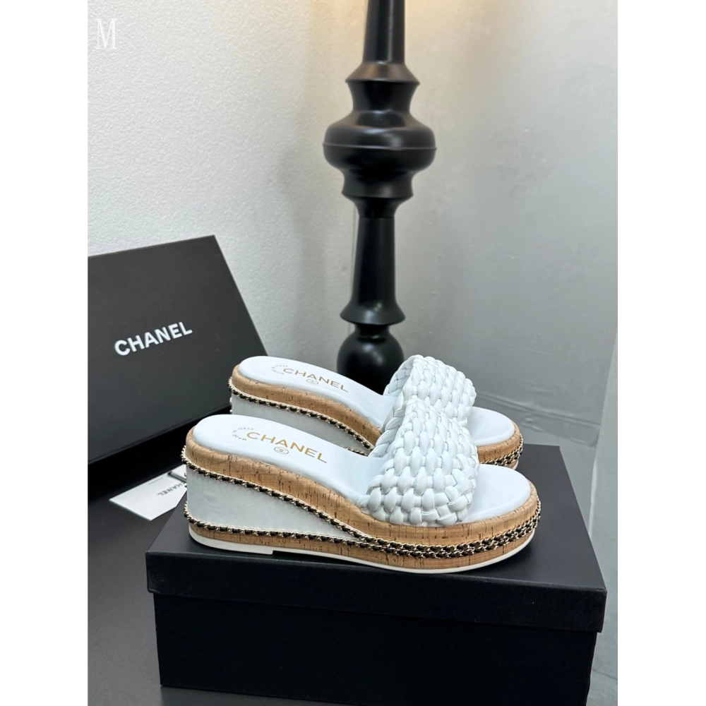Chanel Slippers 045,Chanel Slippers,Slides Slippers,More Brands