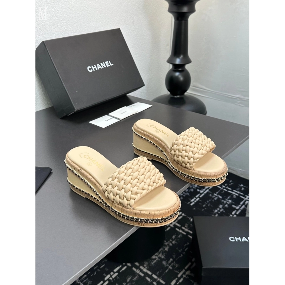 Chanel Slippers 046,Chanel Slippers,Slides Slippers,More Brands