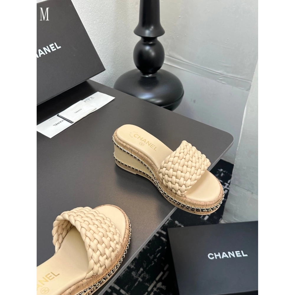 Chanel Slippers 046,Chanel Slippers,Slides Slippers,More Brands