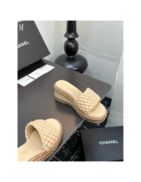 Chanel Slippers 046,Chanel Slippers,Slides Slippers,More Brands