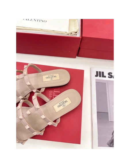 Valentino slippers 049,Valentino Slippers,Slides Slippers,More Brands