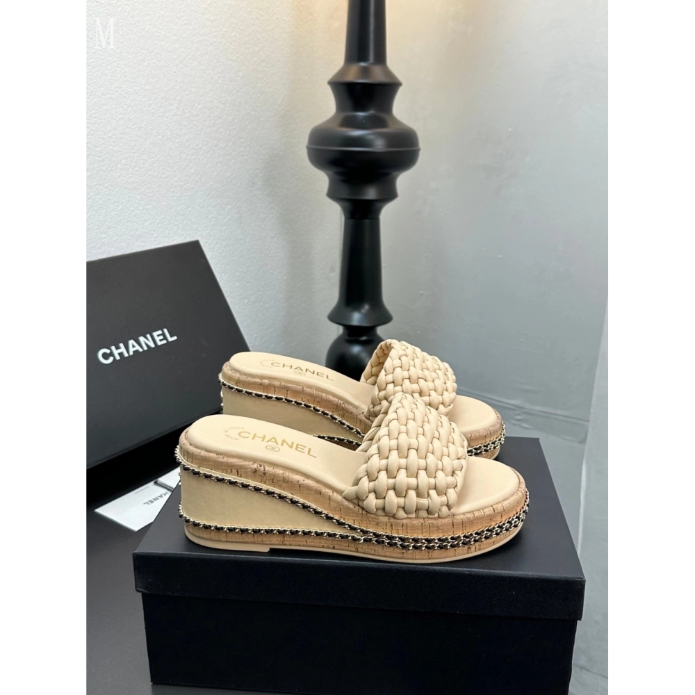 Chanel Slippers 046,Chanel Slippers,Slides Slippers,More Brands