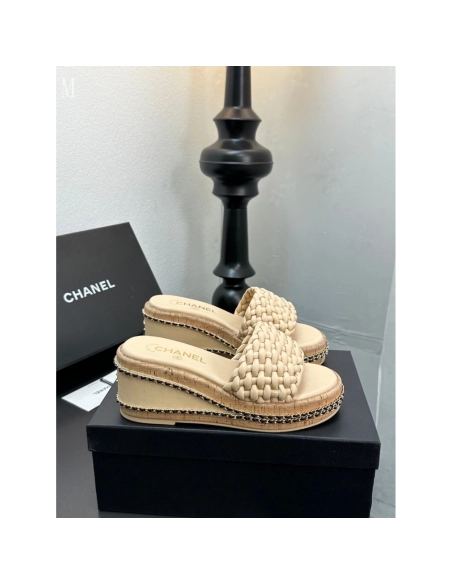 Chanel Slippers 046,Chanel Slippers,Slides Slippers,More Brands