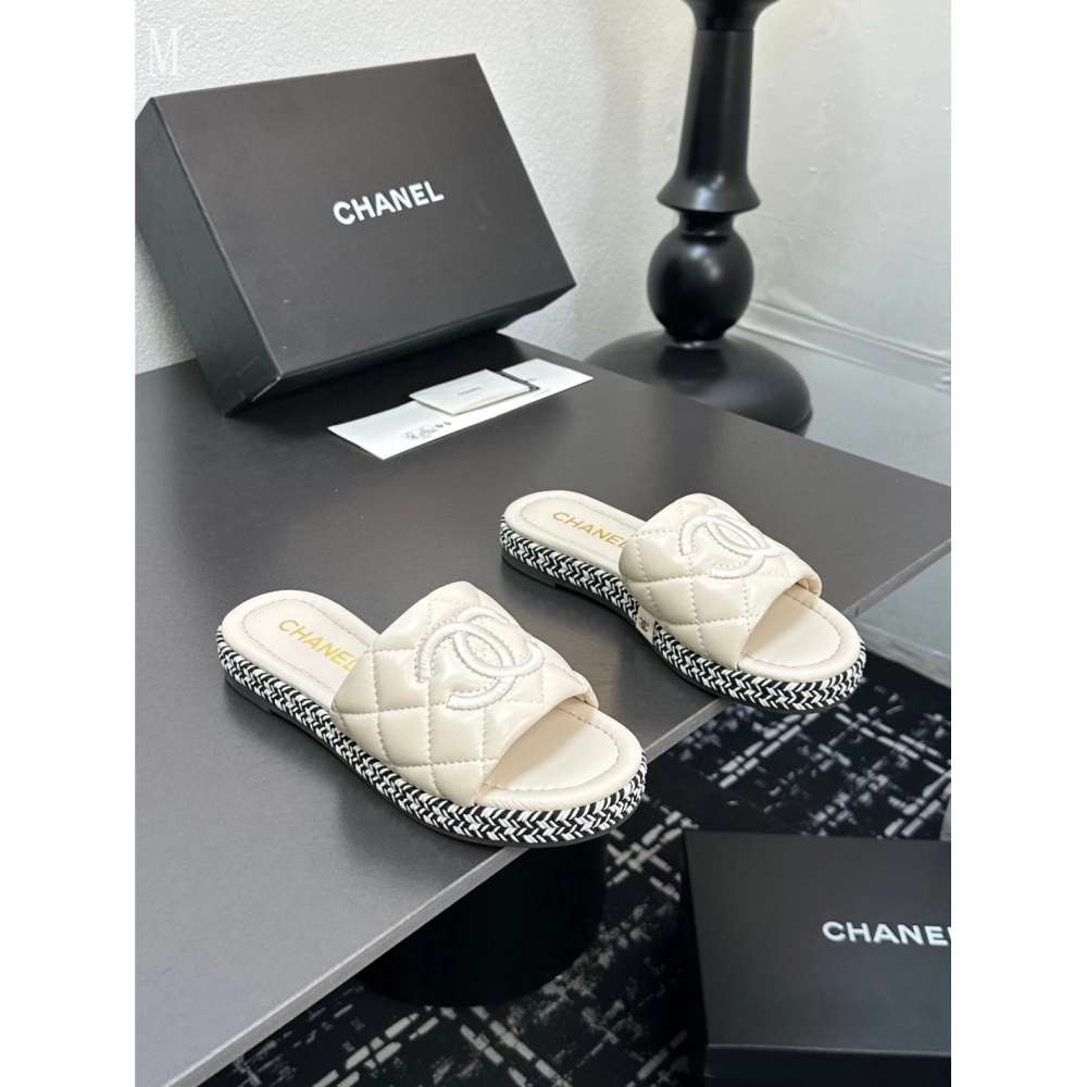 Chanel Slippers 050,Chanel Slippers,Slides Slippers,More Brands