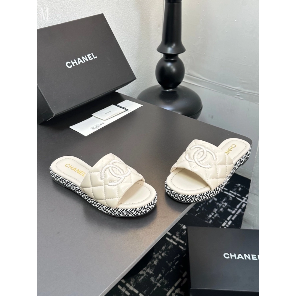 Chanel Slippers 050,Chanel Slippers,Slides Slippers,More Brands