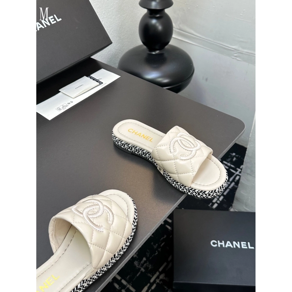 Chanel Slippers 050,Chanel Slippers,Slides Slippers,More Brands