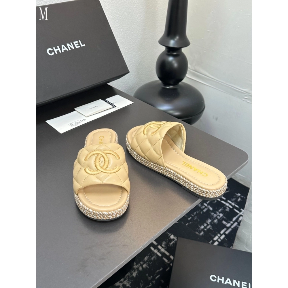Chanel Slippers 052,Chanel Slippers,Slides Slippers,More Brands