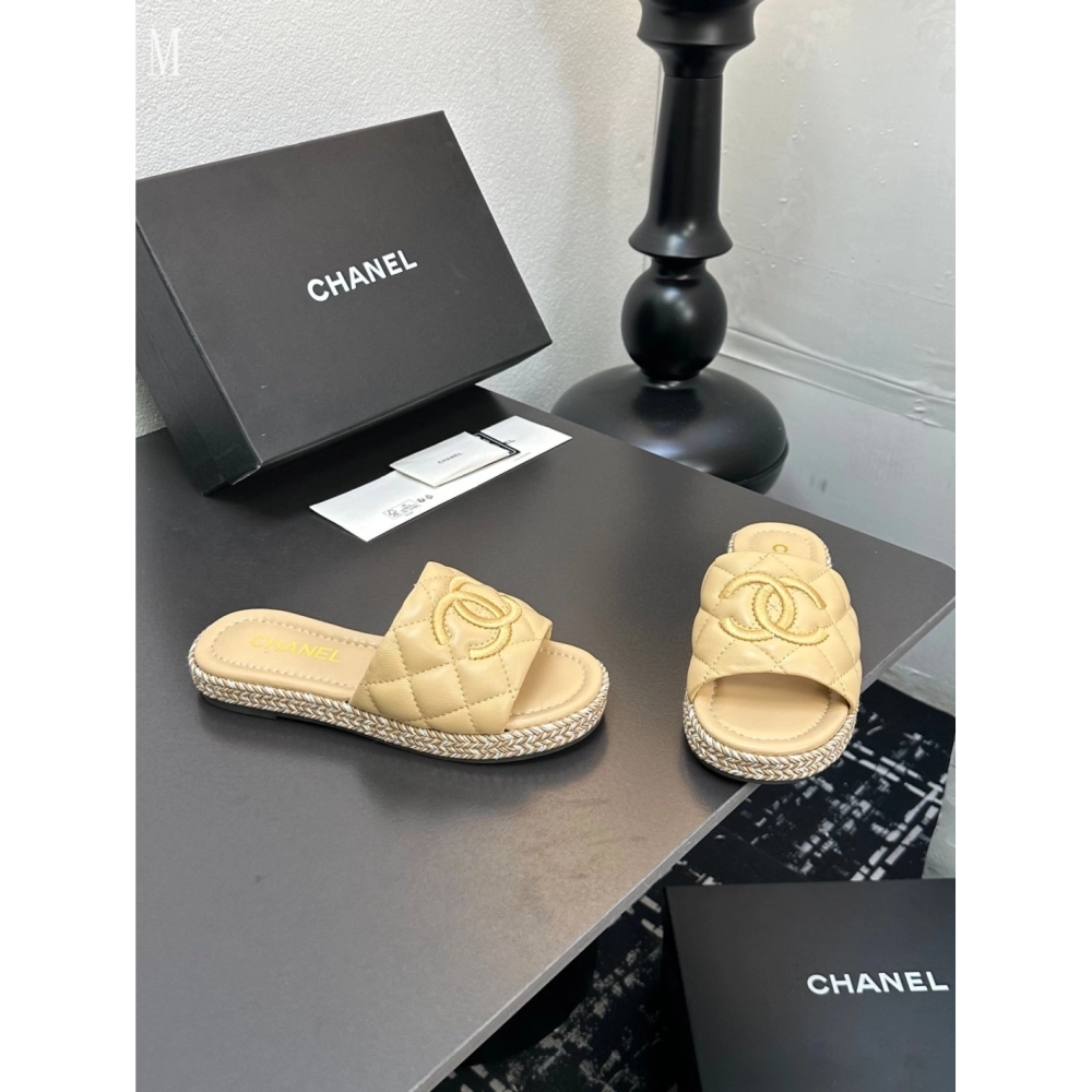 Chanel Slippers 052,Chanel Slippers,Slides Slippers,More Brands