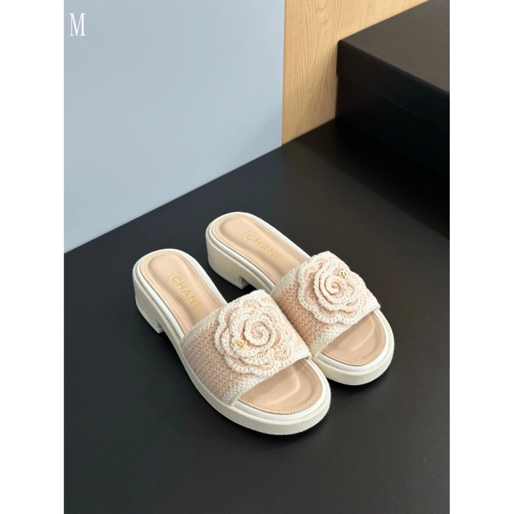 Chanel Slippers 118,Chanel Slippers,Slides Slippers,More Brands