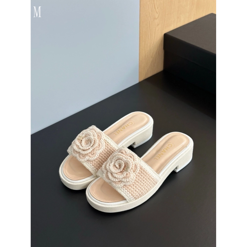 Chanel Slippers 118,Chanel Slippers,Slides Slippers,More Brands