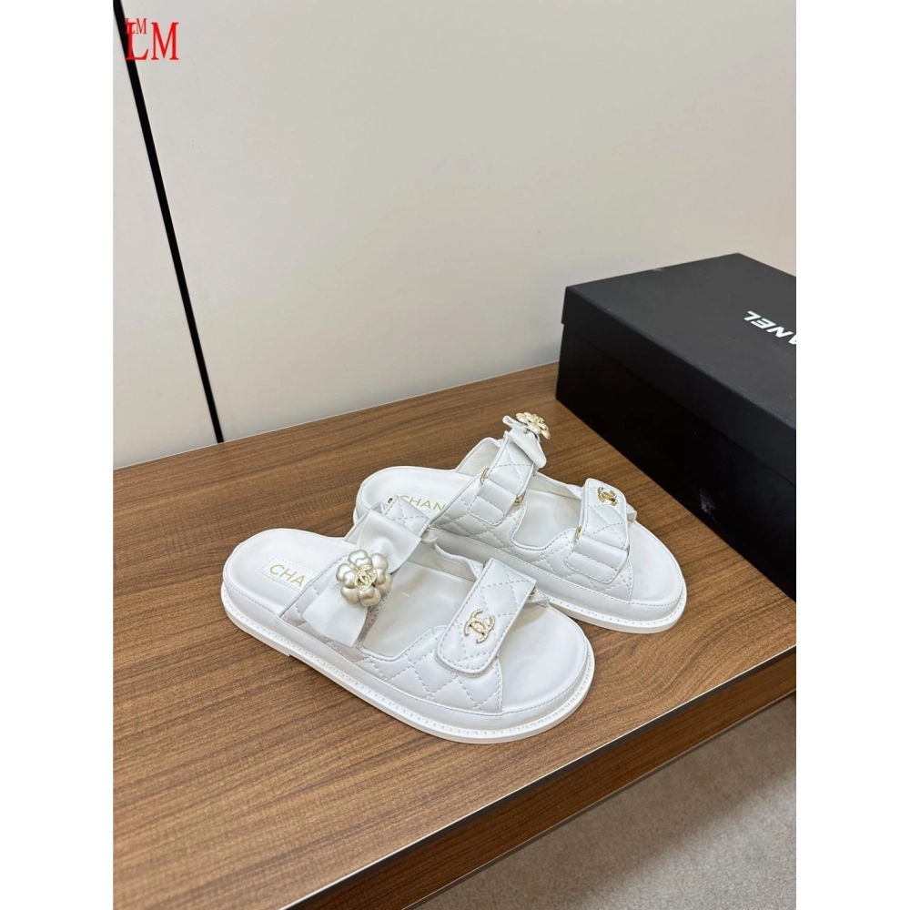 Chanel Slippers 053,Chanel Slippers,Slides Slippers,More Brands