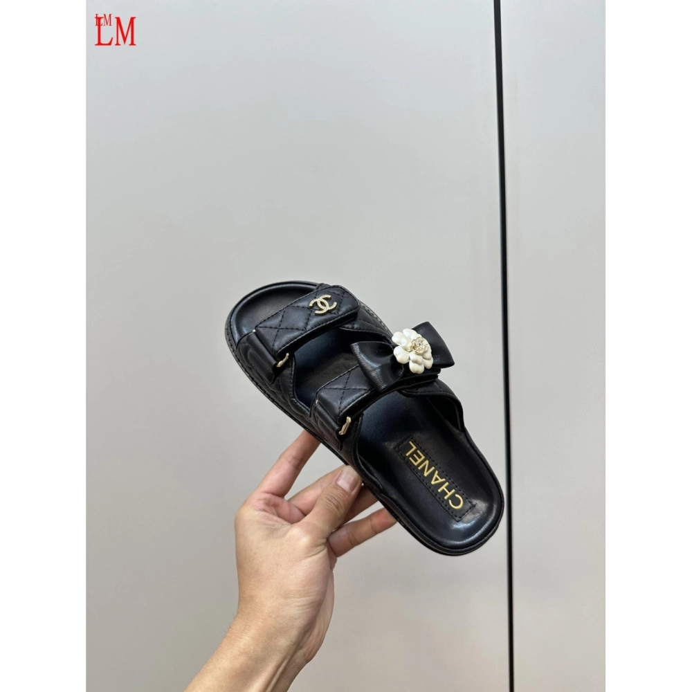 Chanel Slippers 055,Chanel Slippers,Slides Slippers,More Brands