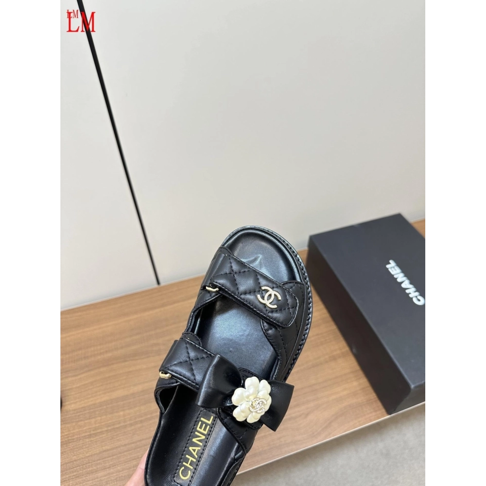 Chanel Slippers 055,Chanel Slippers,Slides Slippers,More Brands